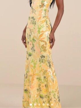 NWT XS Lulu's Yellow Floral Sequin Maxi Dress with Green Accents